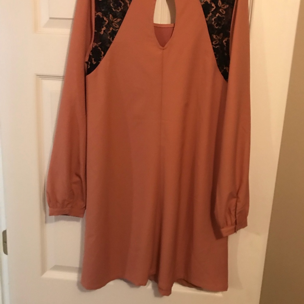 Dress - Picture 2 of 3
